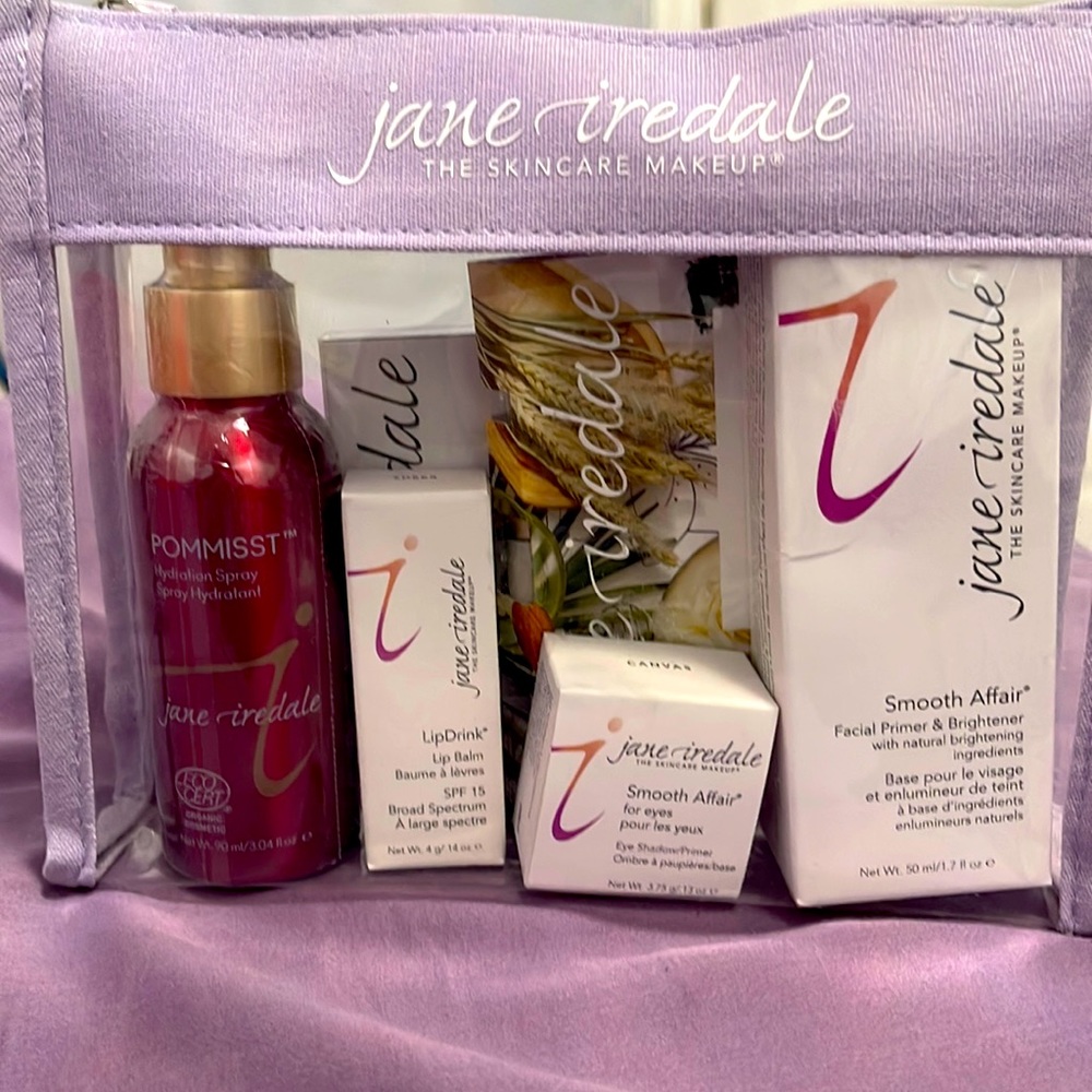 Jane Iredale The Skincare Makeup
